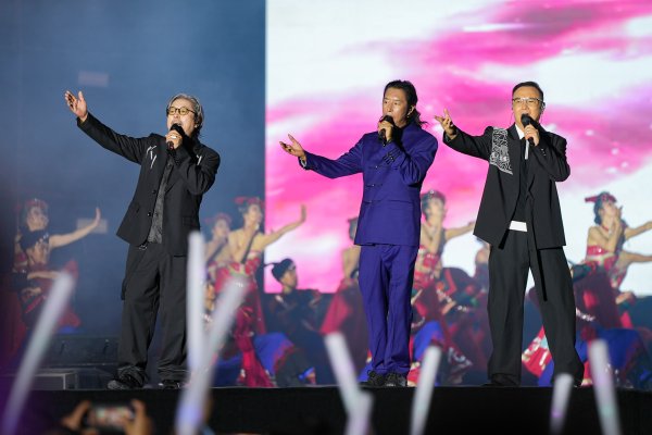 中银两融 四川甘洛火把节启幕 音乐会+彝族刺绣展示上演“最炫民族风”